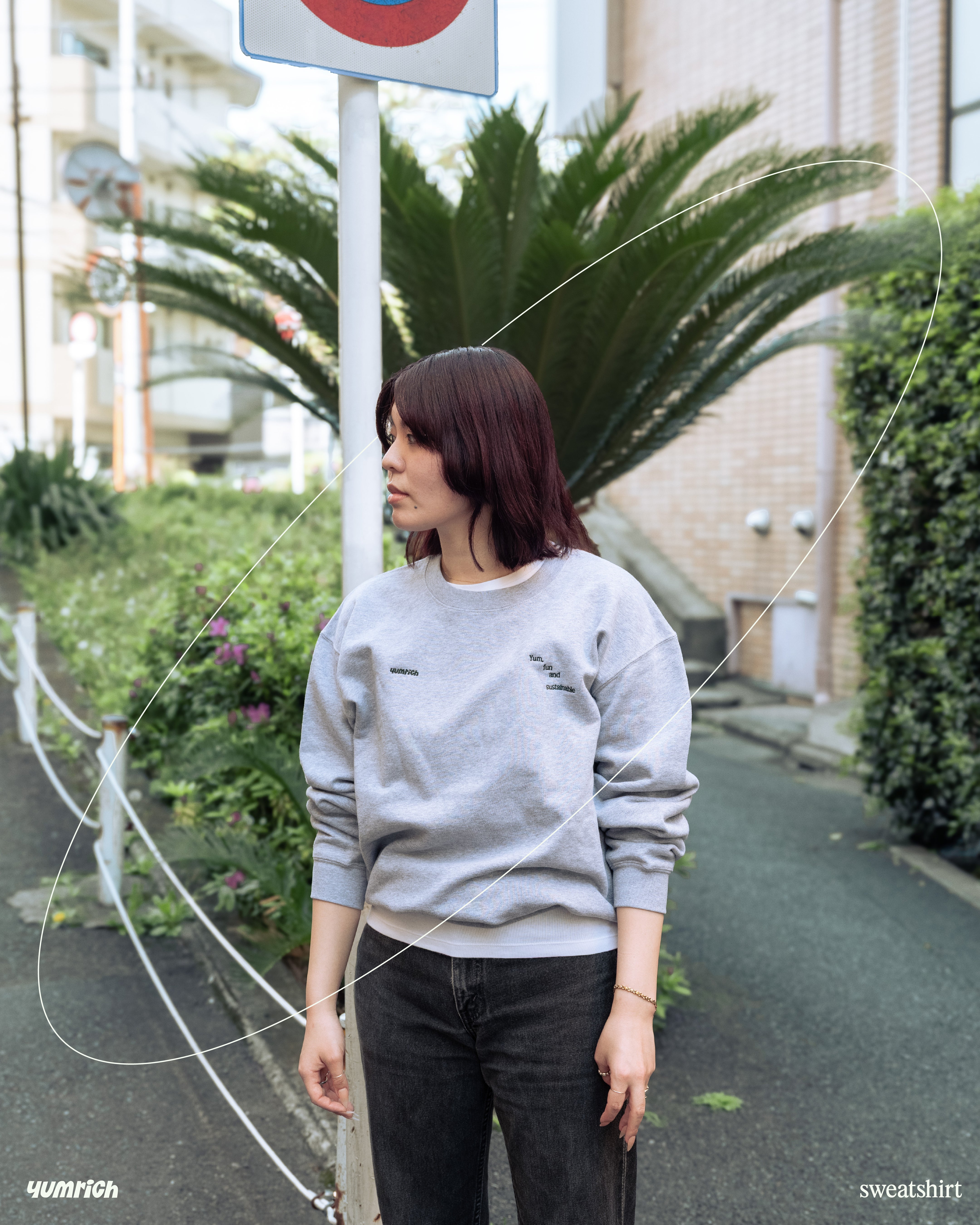 yumrich SWEATSHIRT